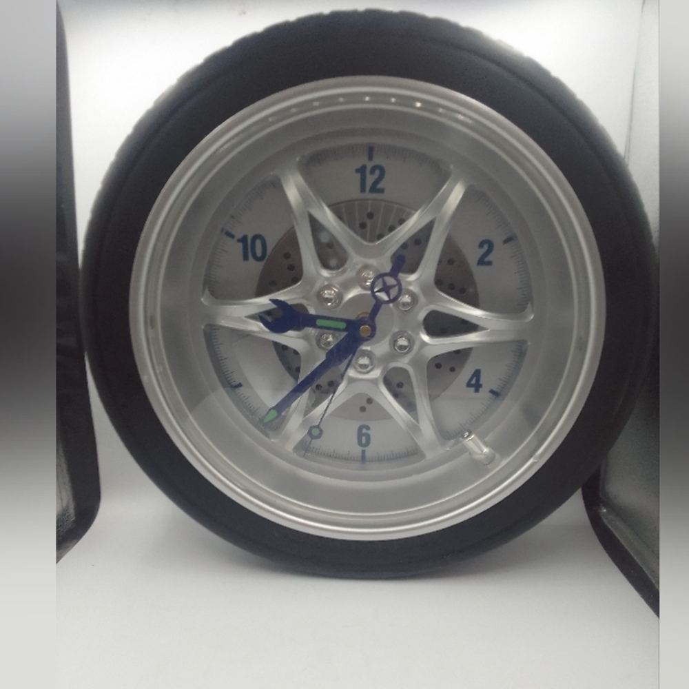 Silver and Black 14" Tire Wall Clock